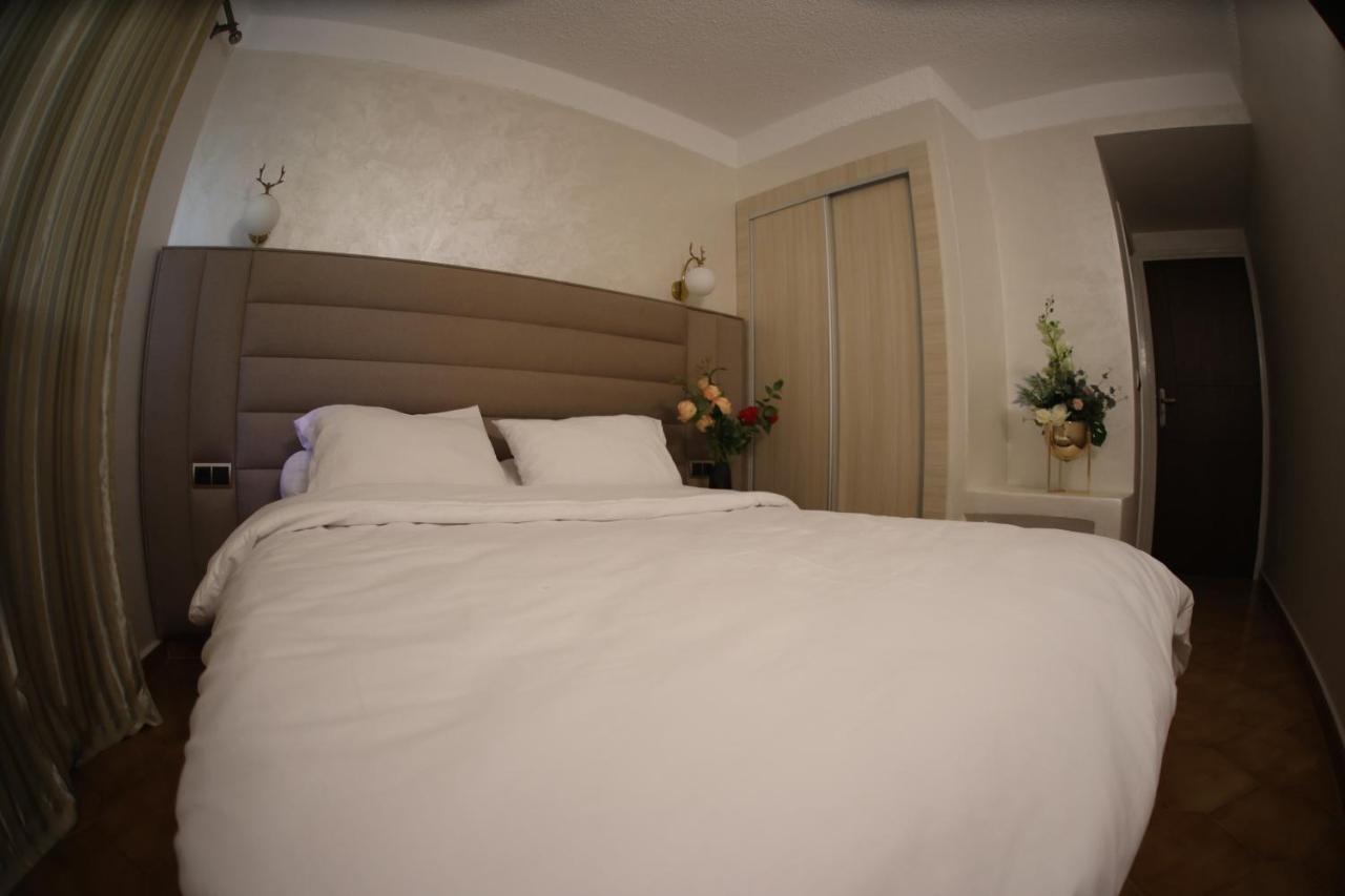 Hotel Des Lilas Oujda Ngoại thất bức ảnh