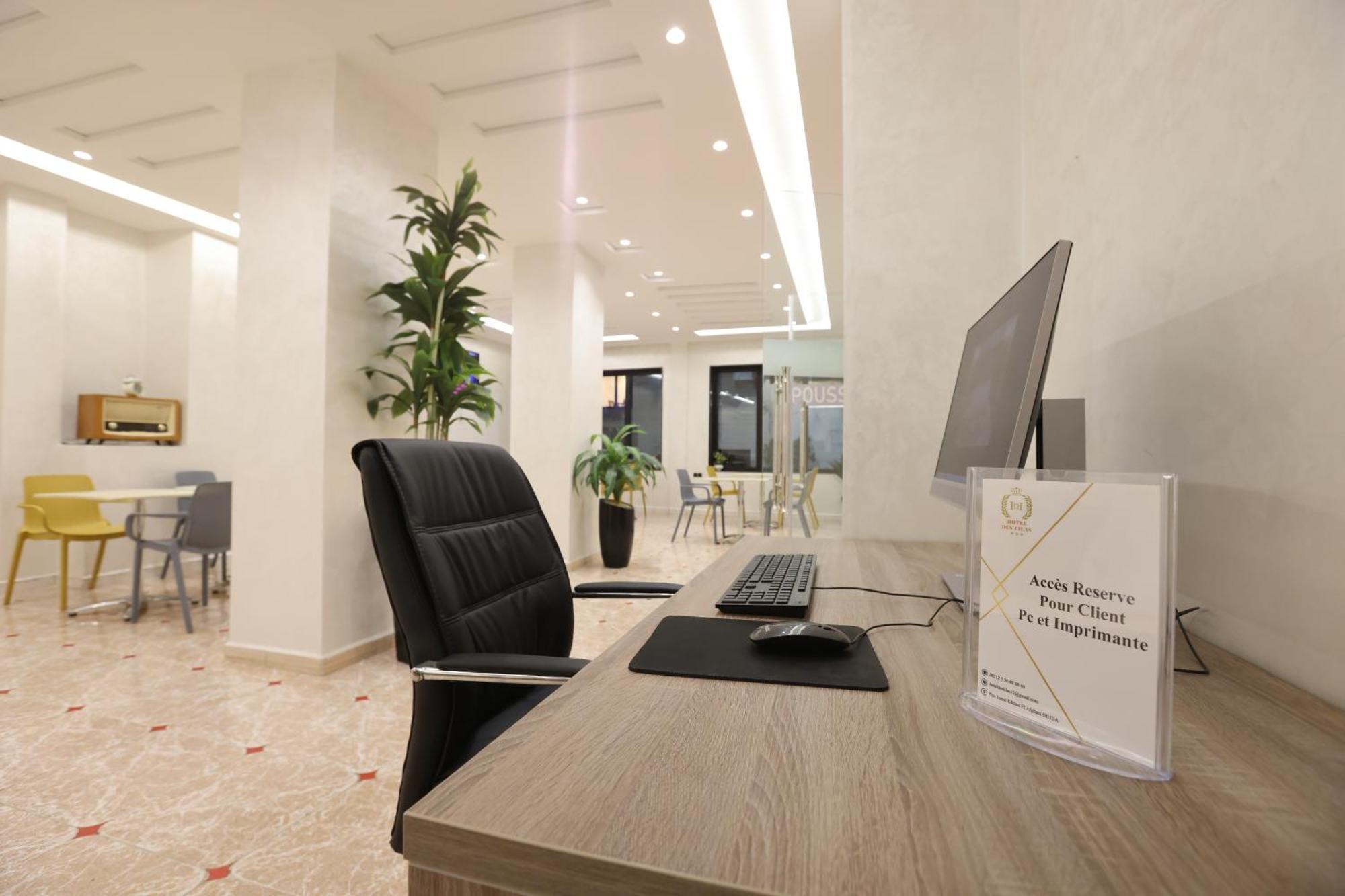 Hotel Des Lilas Oujda Ngoại thất bức ảnh